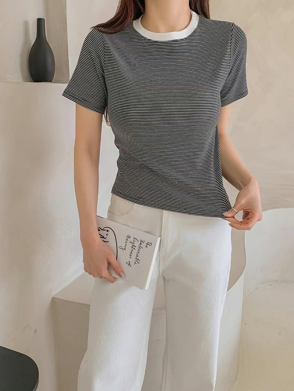 簡約細條紋撞色圓領TEE