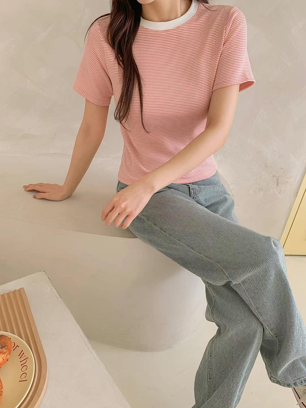 簡約細條紋撞色圓領TEE
