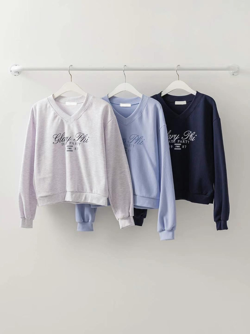 簡單V領長袖棉TEE