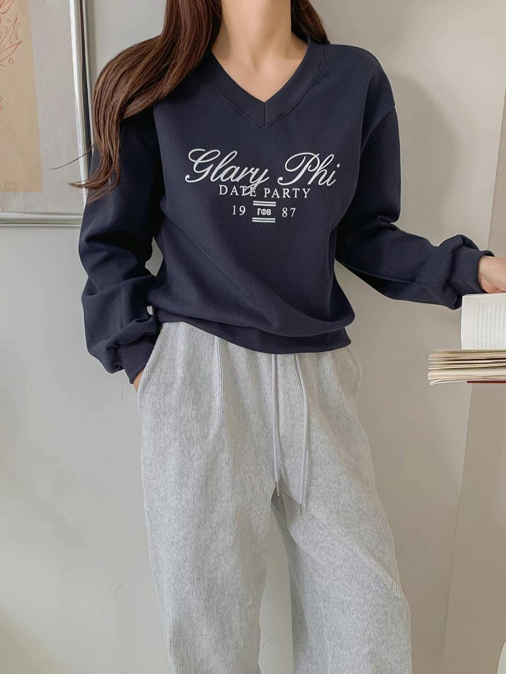 簡單V領長袖棉TEE