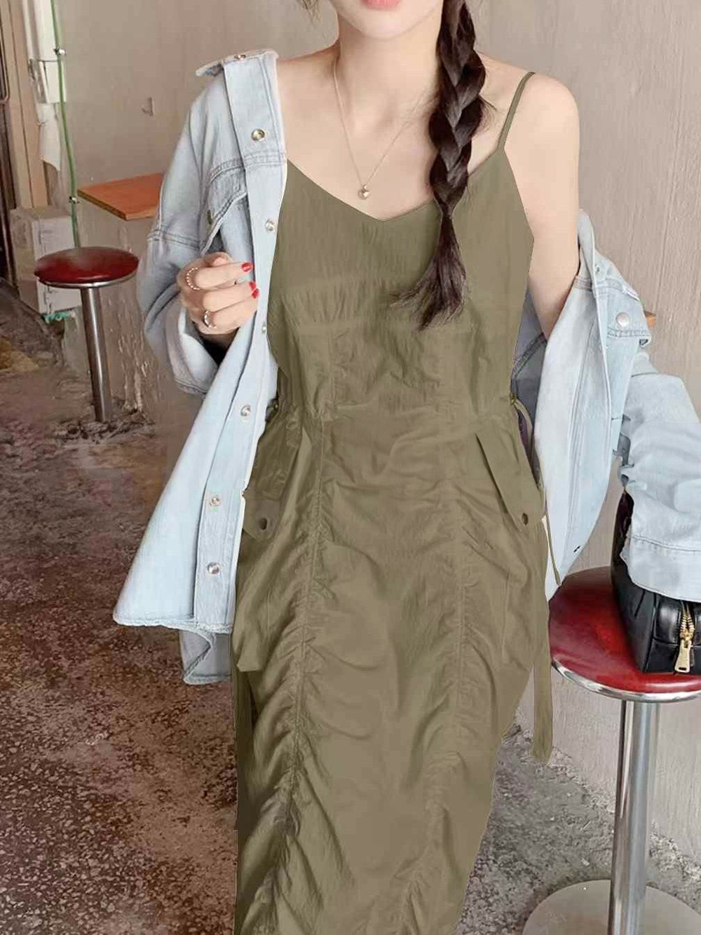 抓皺感設計吊帶洋裝