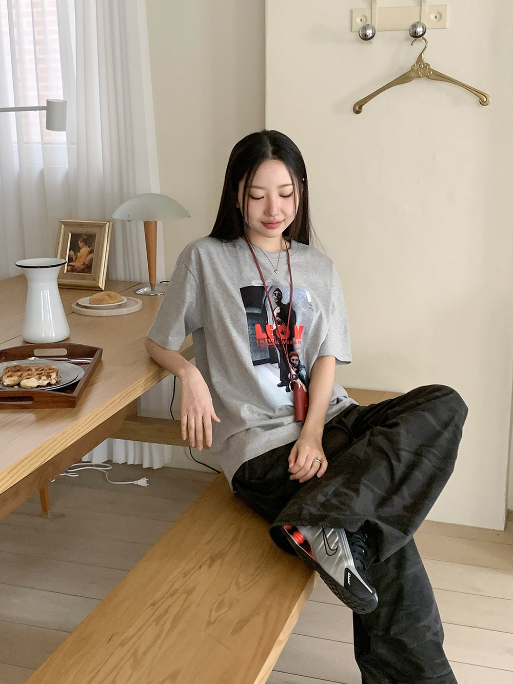個性字母印花上衣