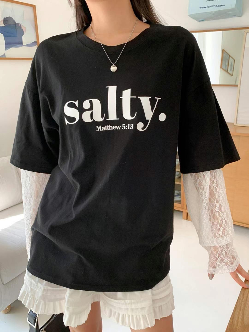 蕾絲袖假兩件字母上衣