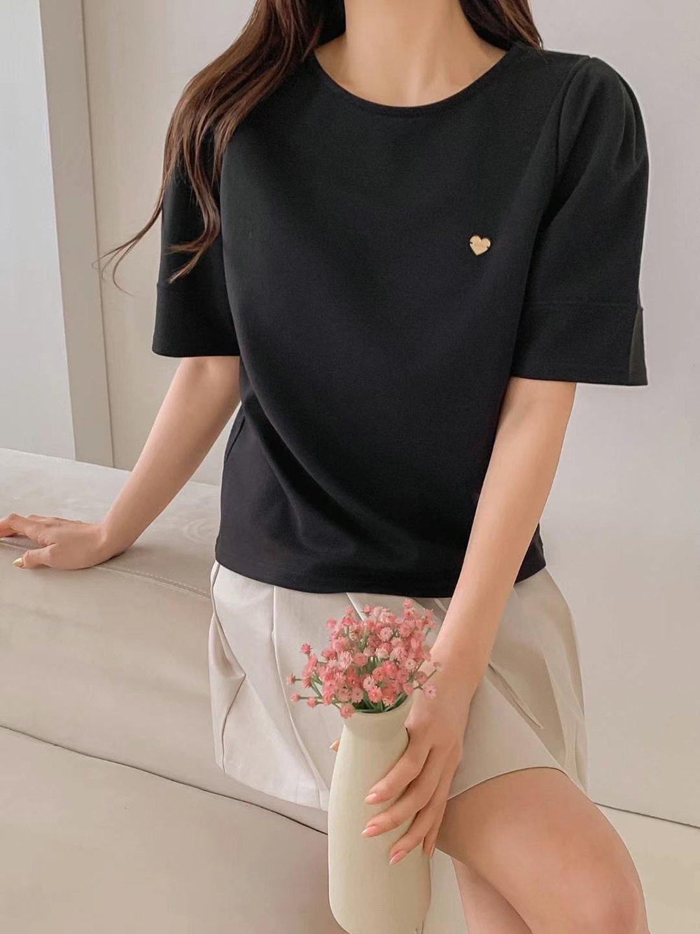 愛心點綴圓領上衣