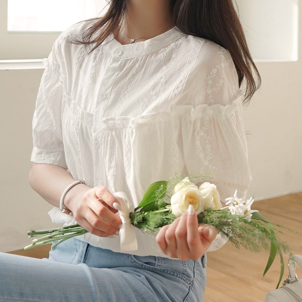 花朵蕾絲荷葉邊襯衫