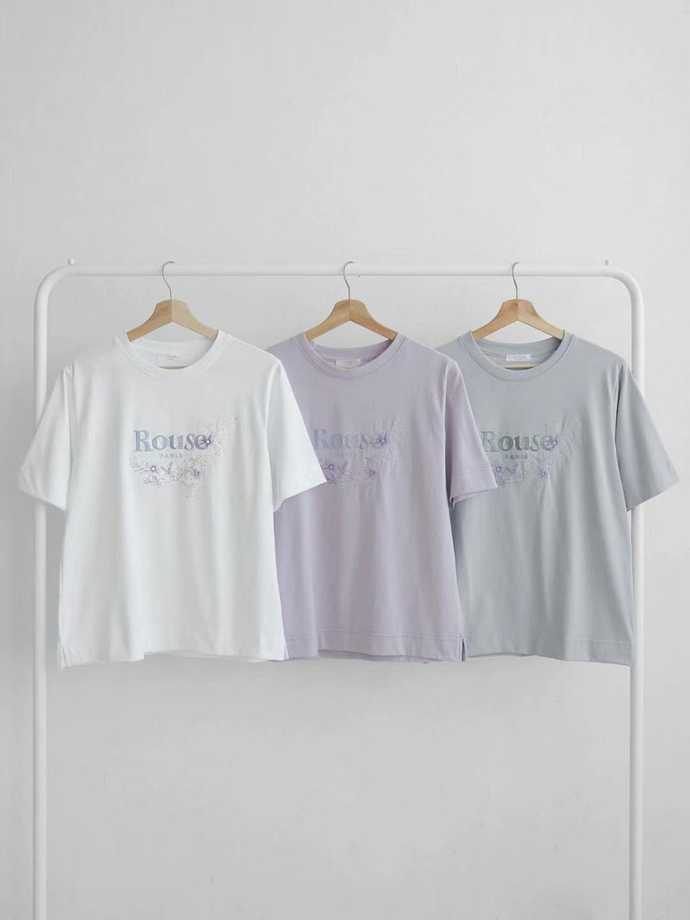 字母玫瑰刺繡純棉上衣
