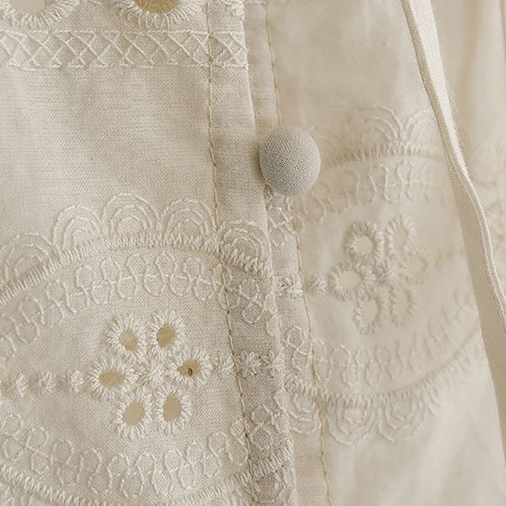 鏤空刺繡綁帶圓領襯衫