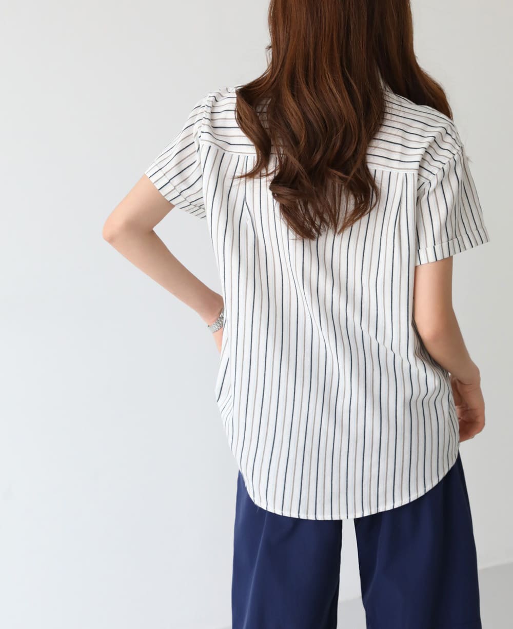 簡約刺繡寬版條紋襯衫