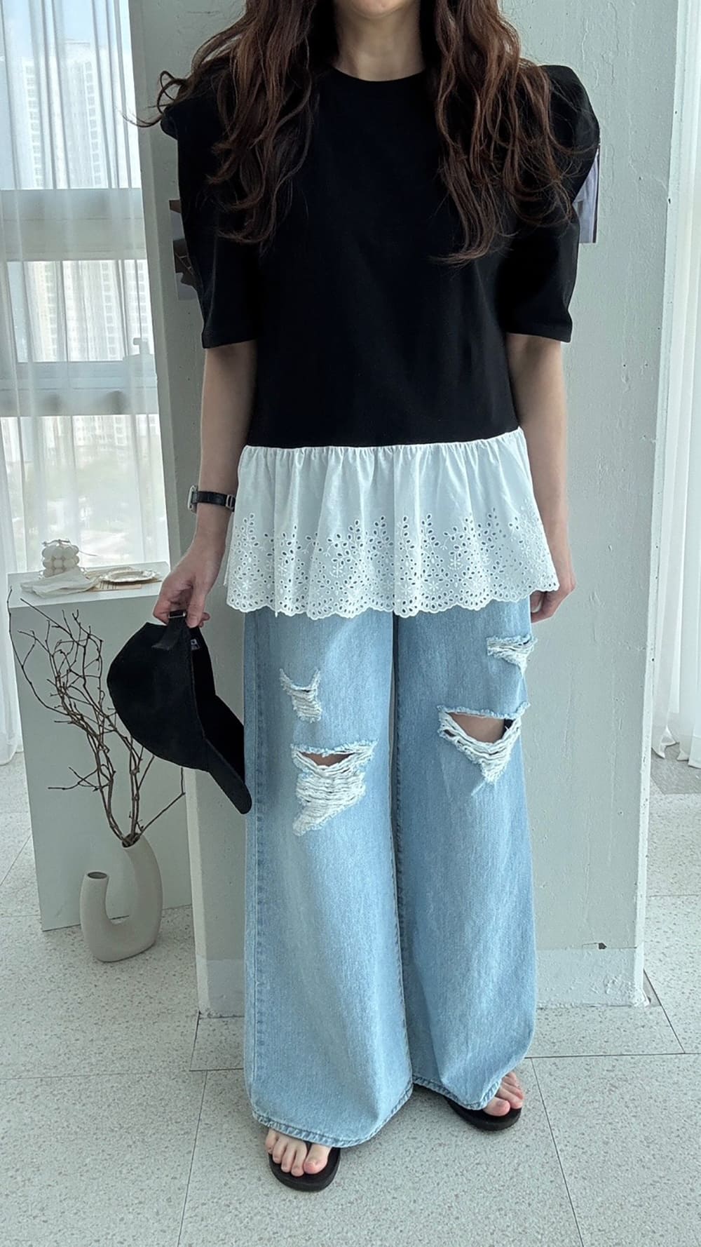 刺繡蕾絲下擺拼接上衣