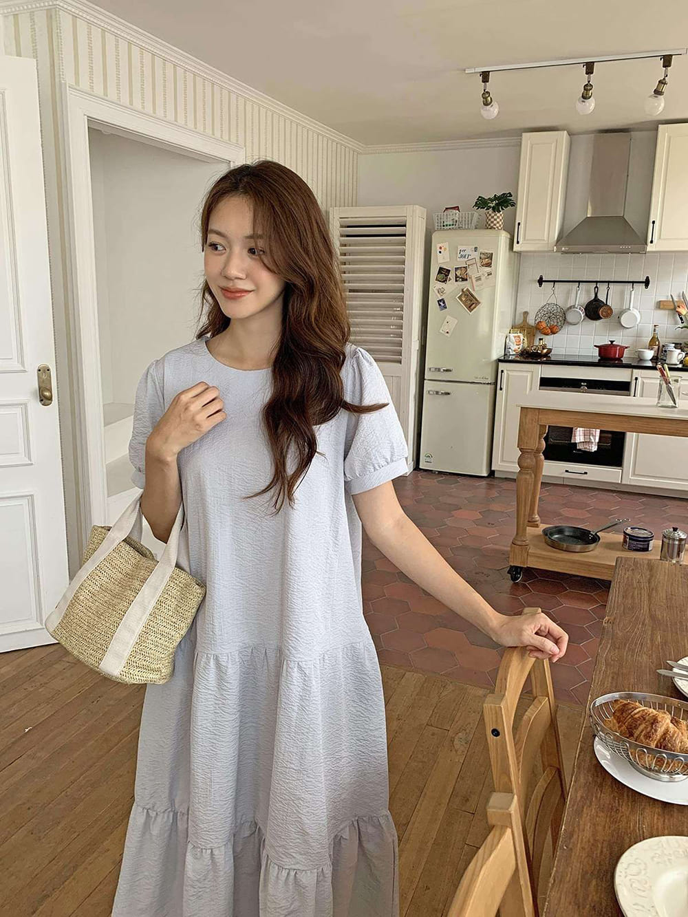 甜美泡泡袖條紋洋裝