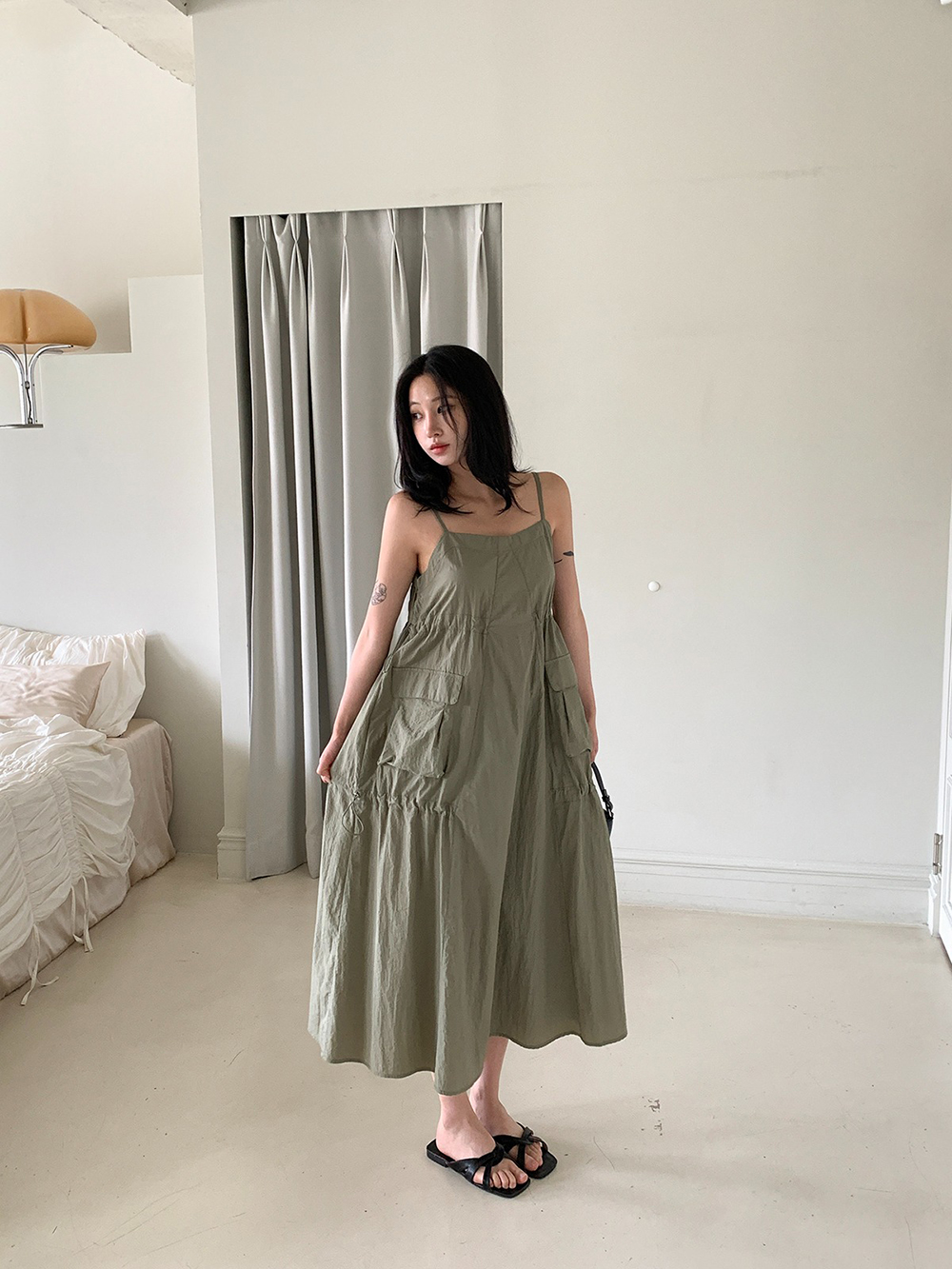 舒適大口袋吊帶洋裝