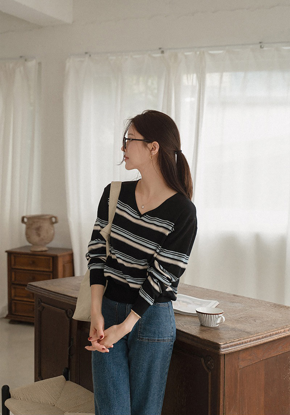 V領拼色條紋針織上衣
