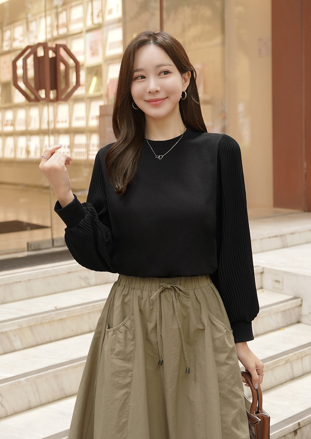 優美褶皺袖設計上衣
