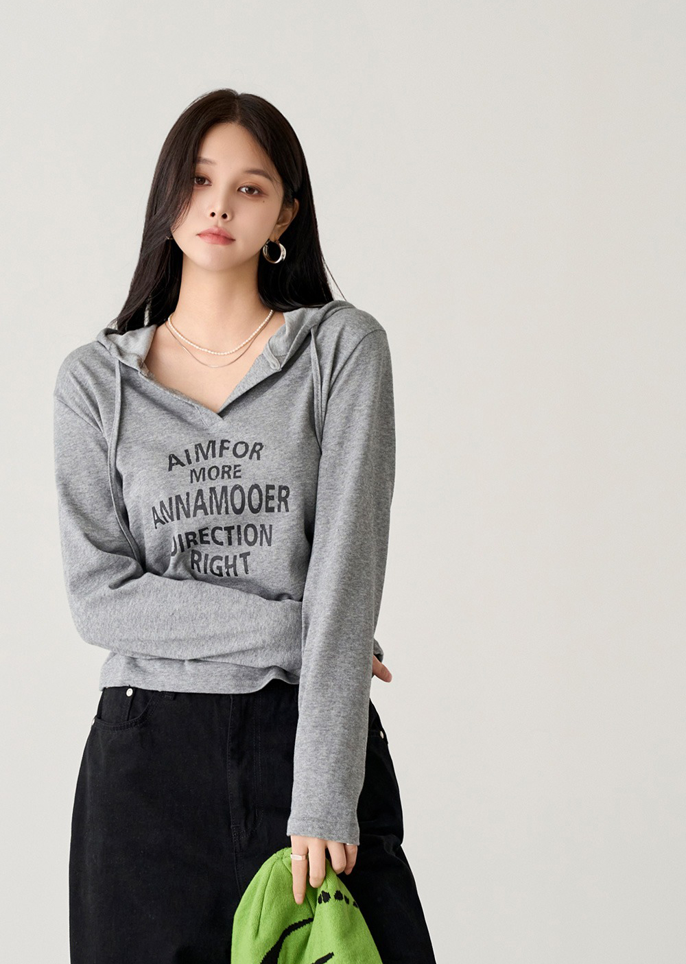 字母印花V領連帽上衣