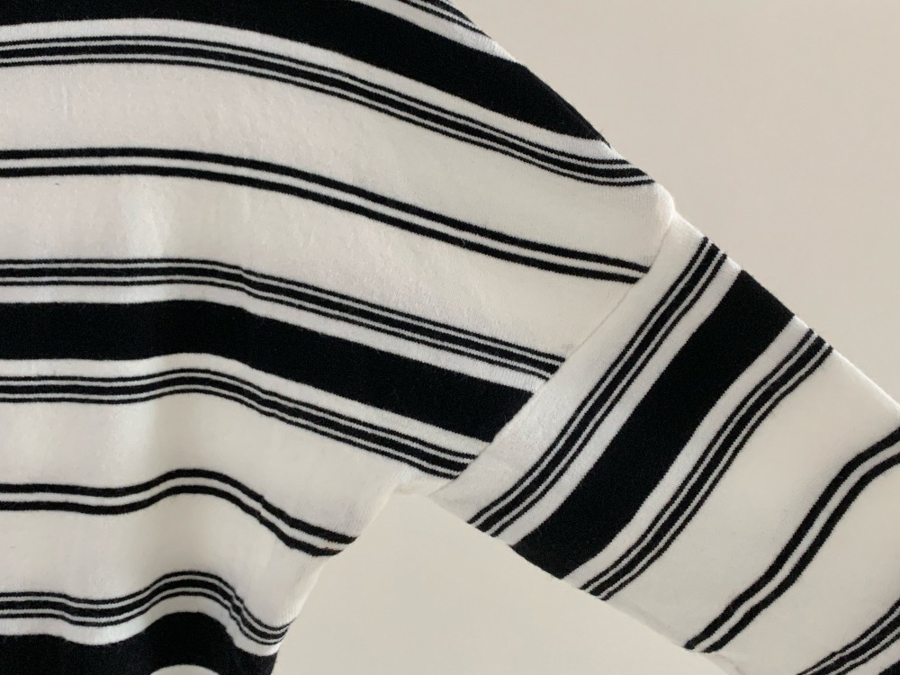 露肩船領條紋針織上衣