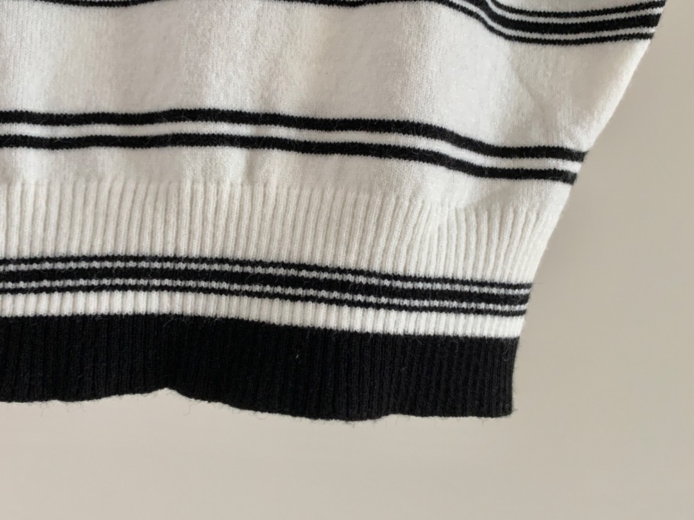 露肩船領條紋針織上衣