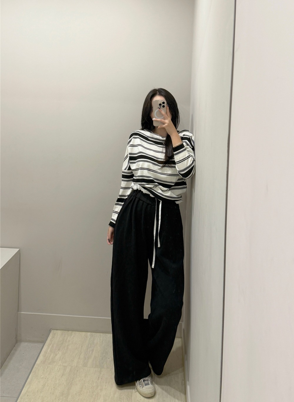 露肩船領條紋針織上衣