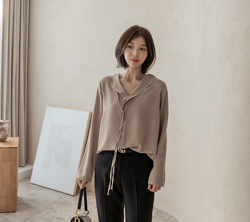 輕盈柔美綁帶襯衫