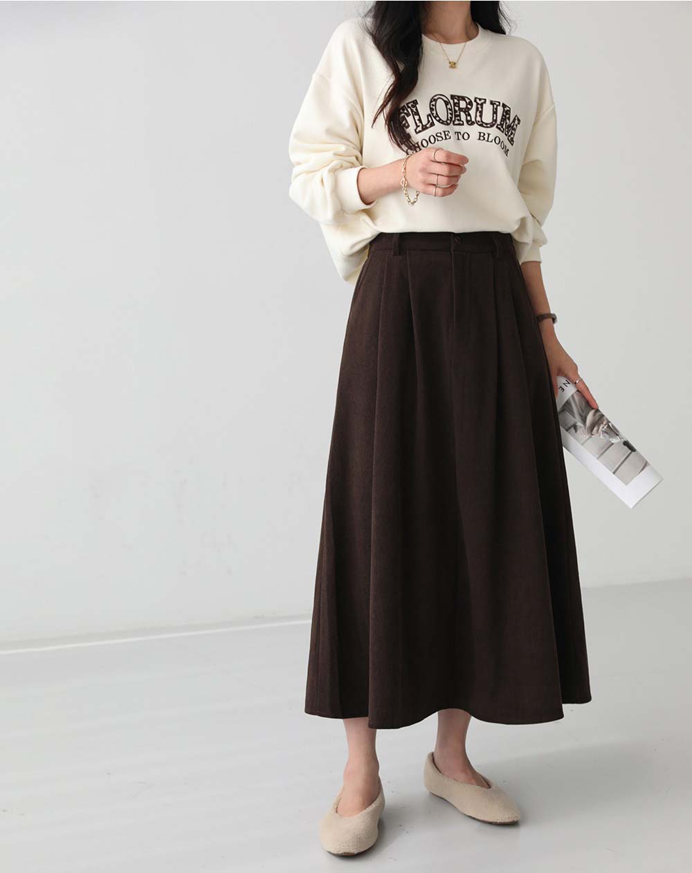 寬鬆豹紋字母刺繡上衣