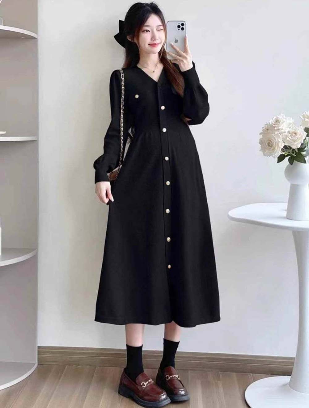 針織V領修身長洋裝