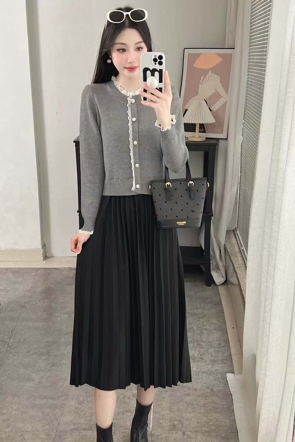 假兩件蕾絲百摺洋裝