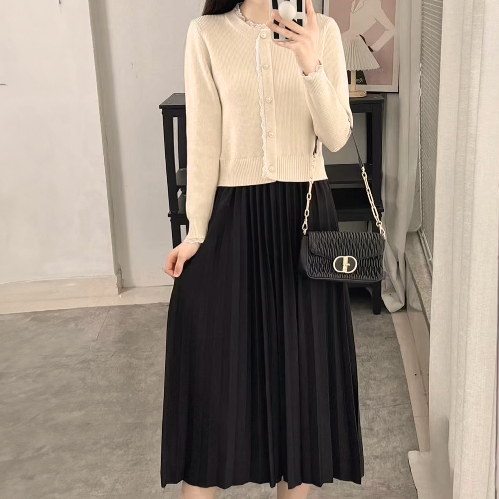 假兩件蕾絲百摺洋裝