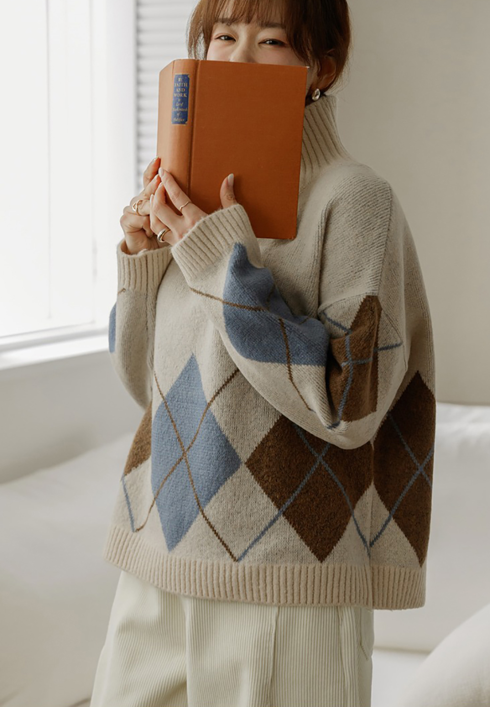 菱格紋高領針織上衣,KOREA,347014,菱格紋高領針織上衣,領500,999免運