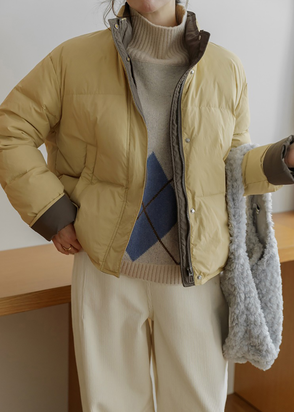 菱格紋高領針織上衣,KOREA,347014,菱格紋高領針織上衣,領500,999免運