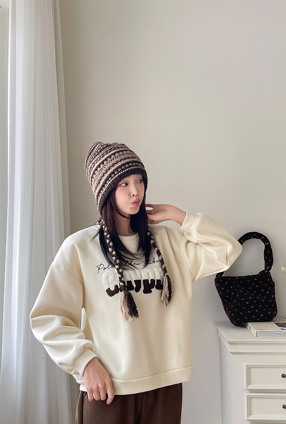 雙色字母內刷毛上衣,KOREA,347144,雙色字母內刷毛上衣,領500,999免運