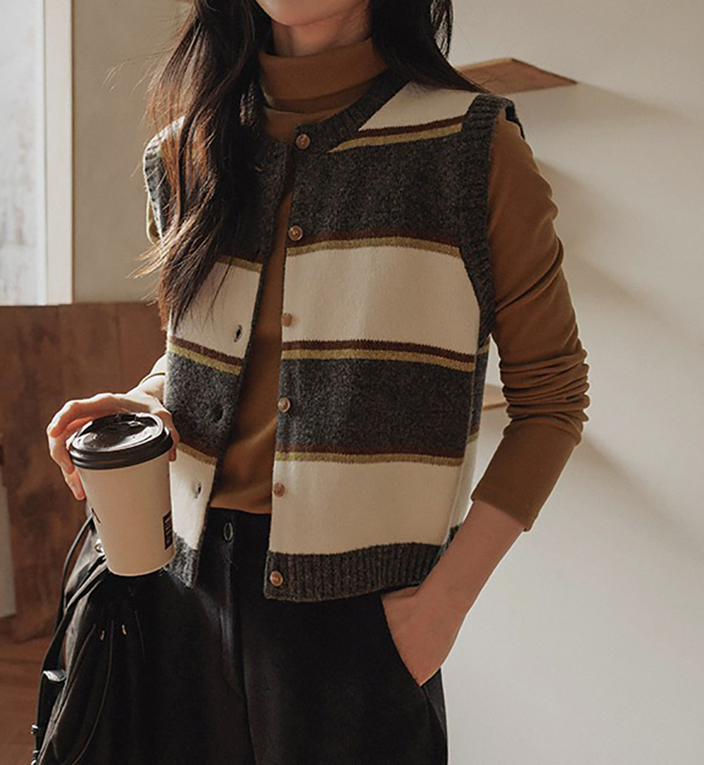 撞色圓領針織背心外套,KOREA,347242,撞色圓領針織背心外套,領500,999免運