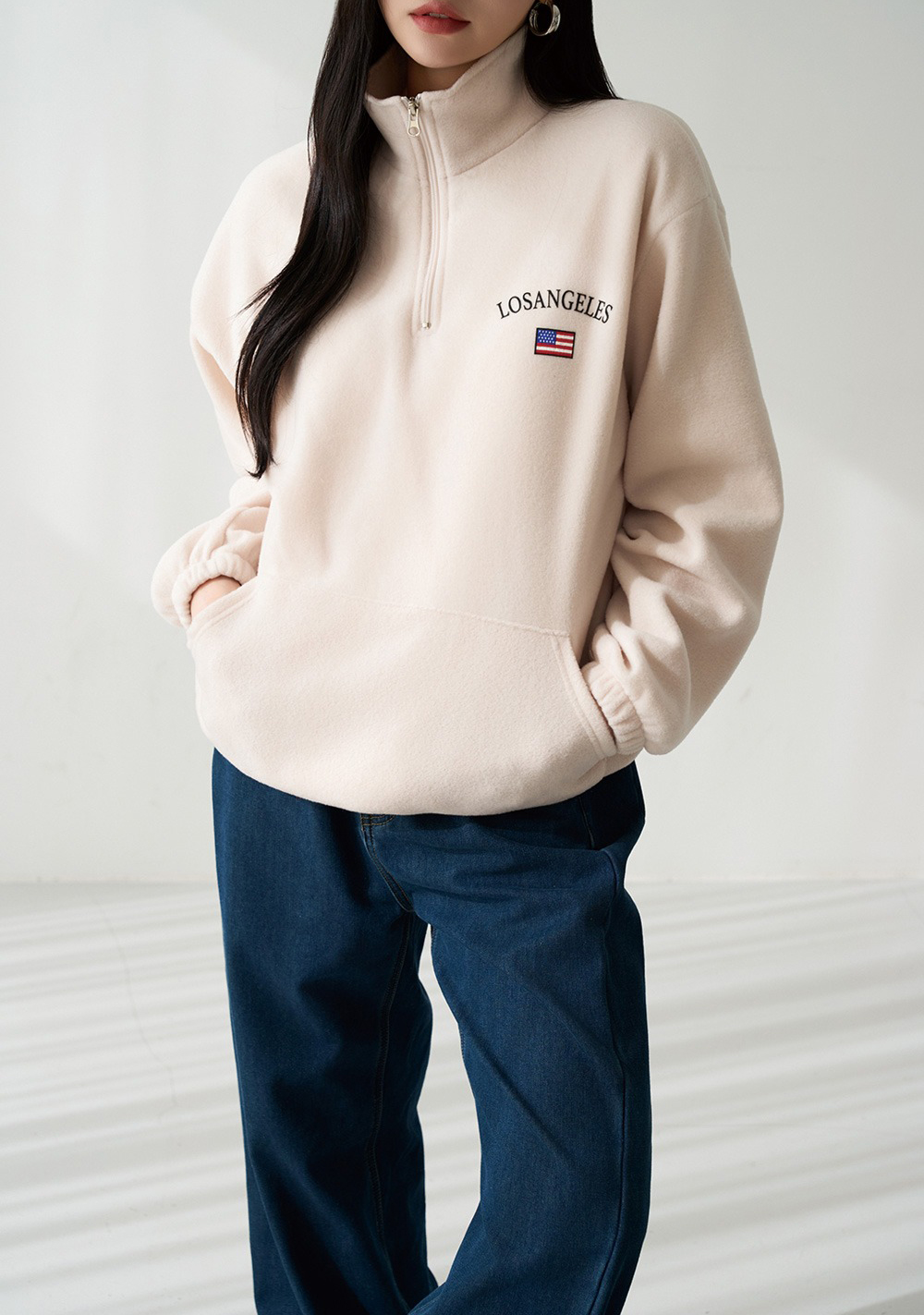 半拉鍊字母印花上衣,KOREA,347295,半拉鍊字母印花上衣,領500,999免運