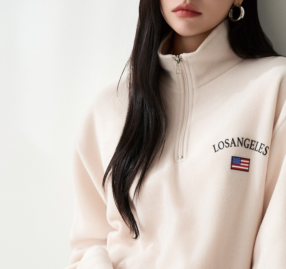 半拉鍊字母印花上衣,KOREA,347295,半拉鍊字母印花上衣,領500,999免運