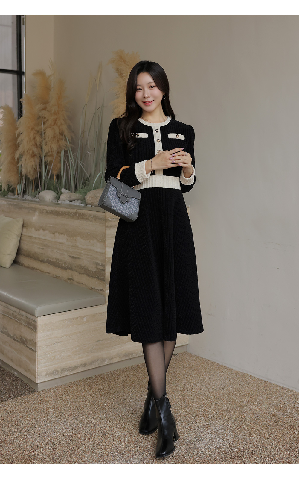 撞色天鵝絨修身洋裝,KOREA,347650,撞色天鵝絨修身洋裝,999免運,領500