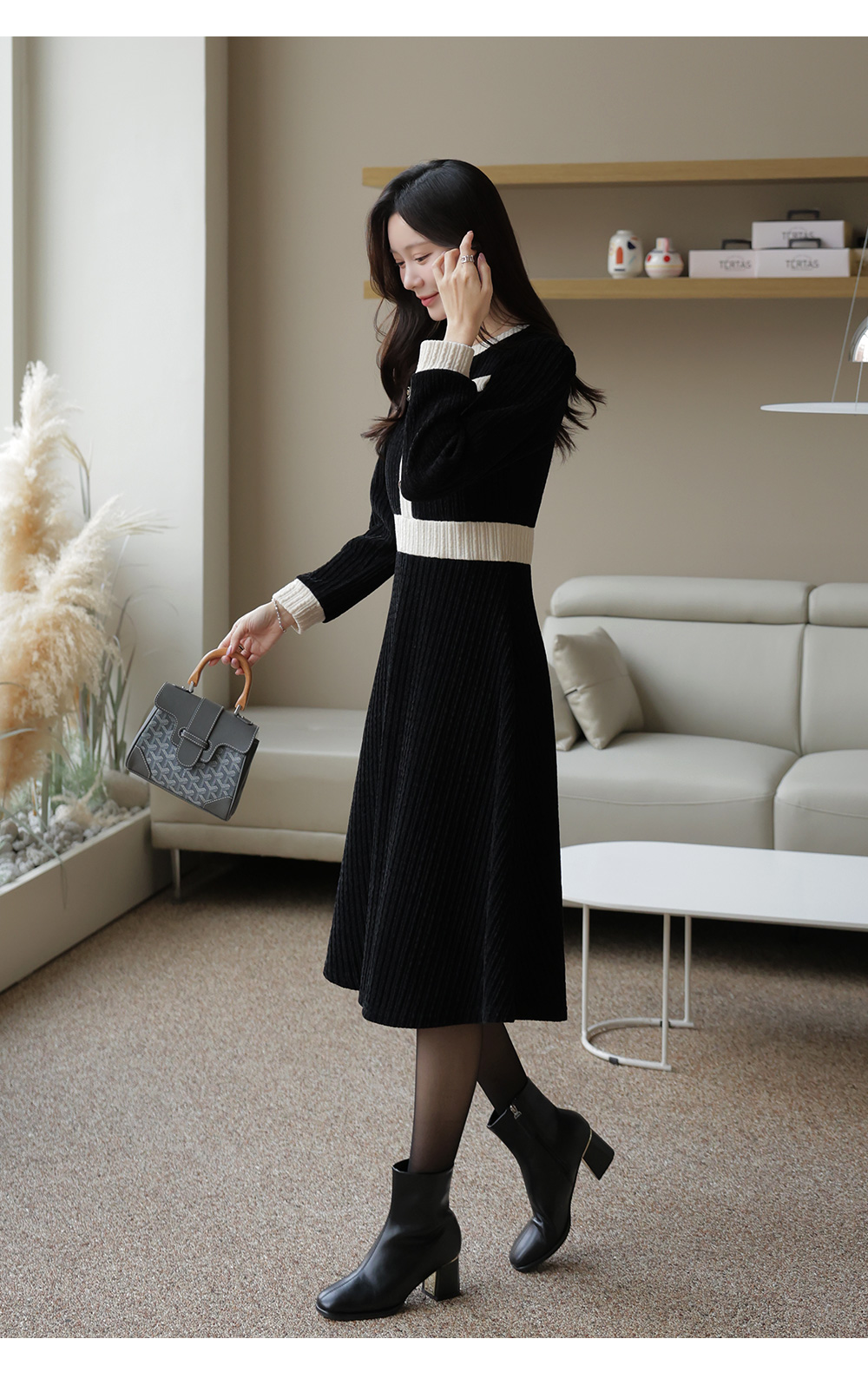 撞色天鵝絨修身洋裝,KOREA,347650,撞色天鵝絨修身洋裝,999免運,領500