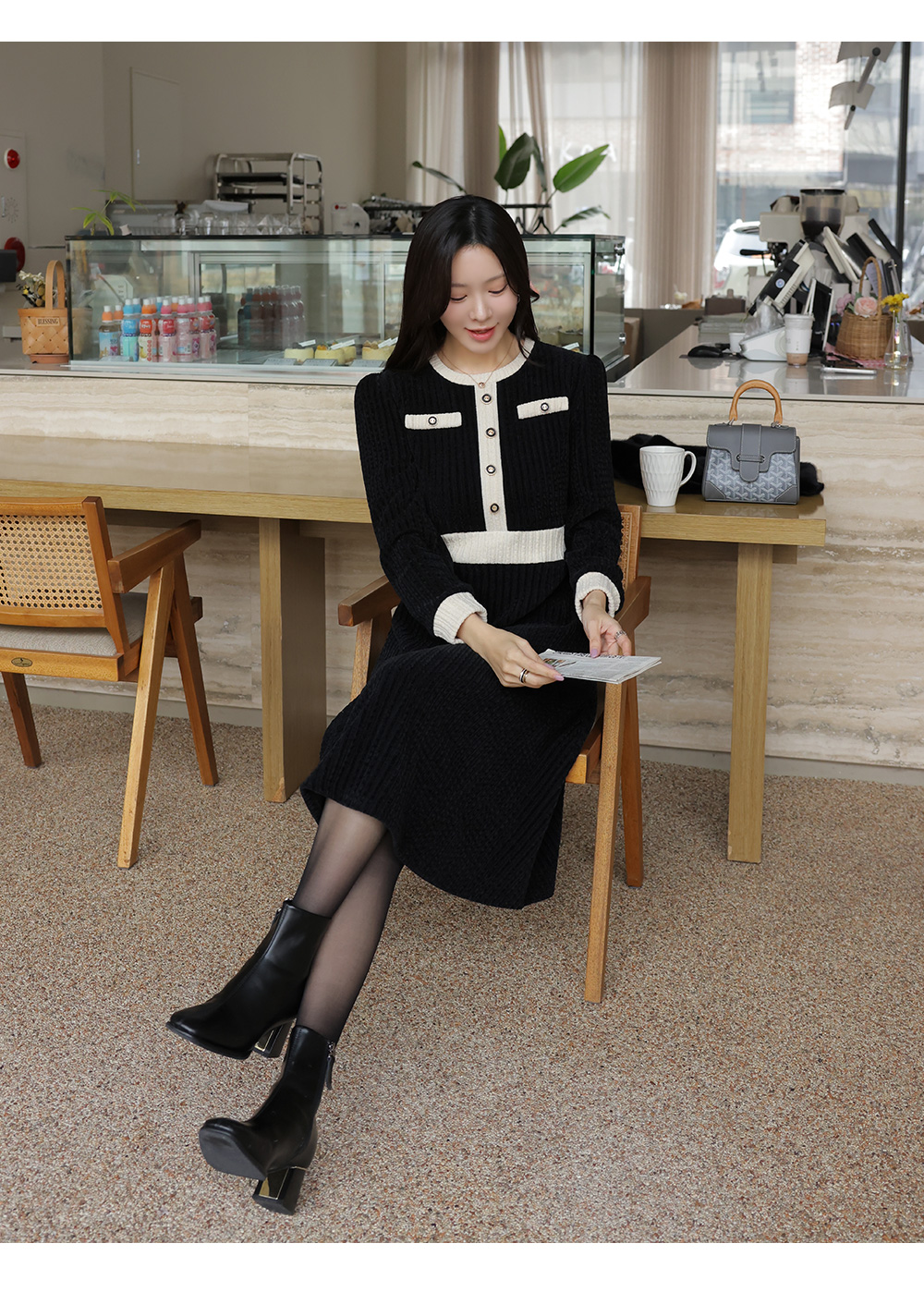 撞色天鵝絨修身洋裝,KOREA,347650,撞色天鵝絨修身洋裝,999免運,領500