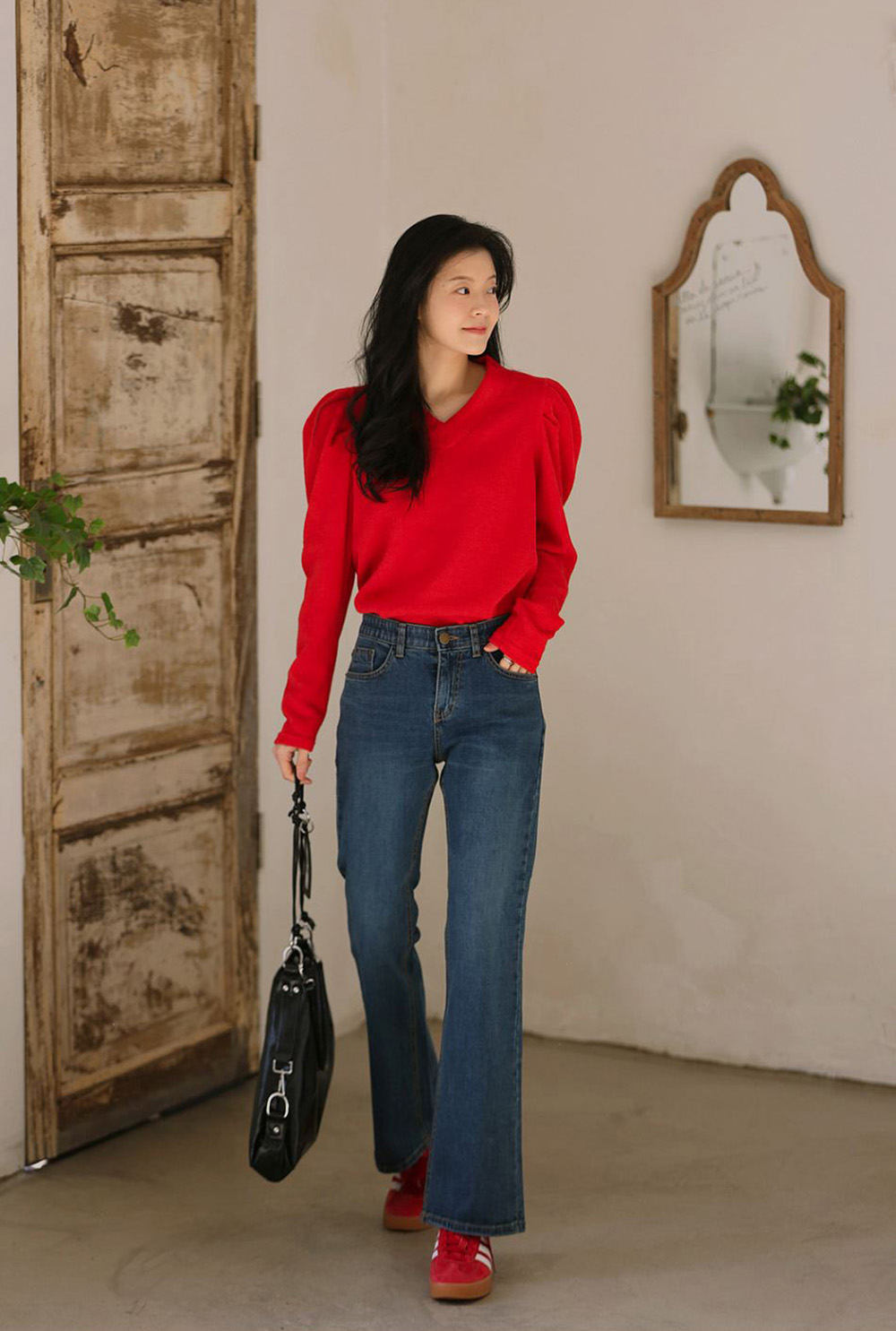 簡約柔美V領針織上衣,KOREA,348249,簡約柔美V領針織上衣,領500,999免運