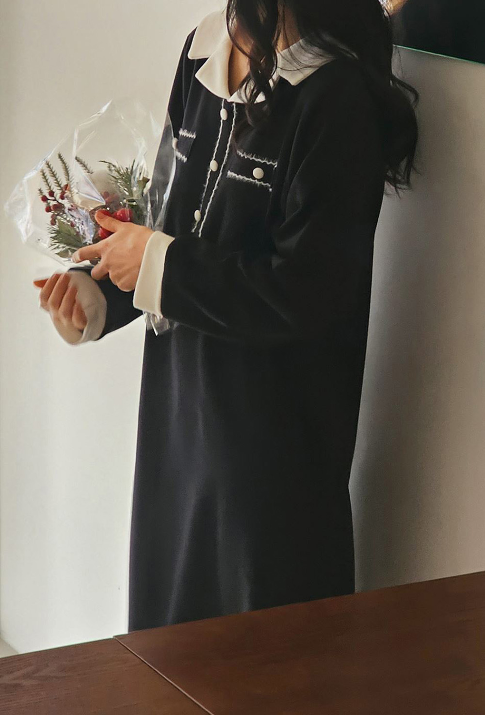 撞色V領內磨毛長洋裝,KOREA,348258,撞色V領內磨毛長洋裝,領500,999免運