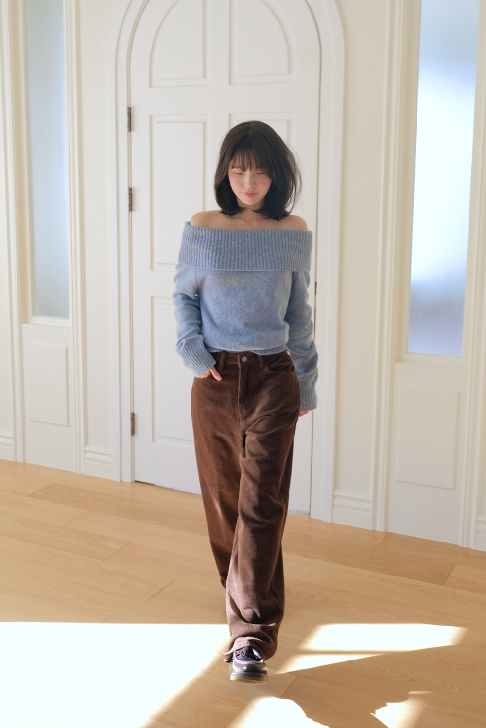 露肩一字領針織上衣,KOREA,347804,露肩一字領針織上衣,999免運,領500