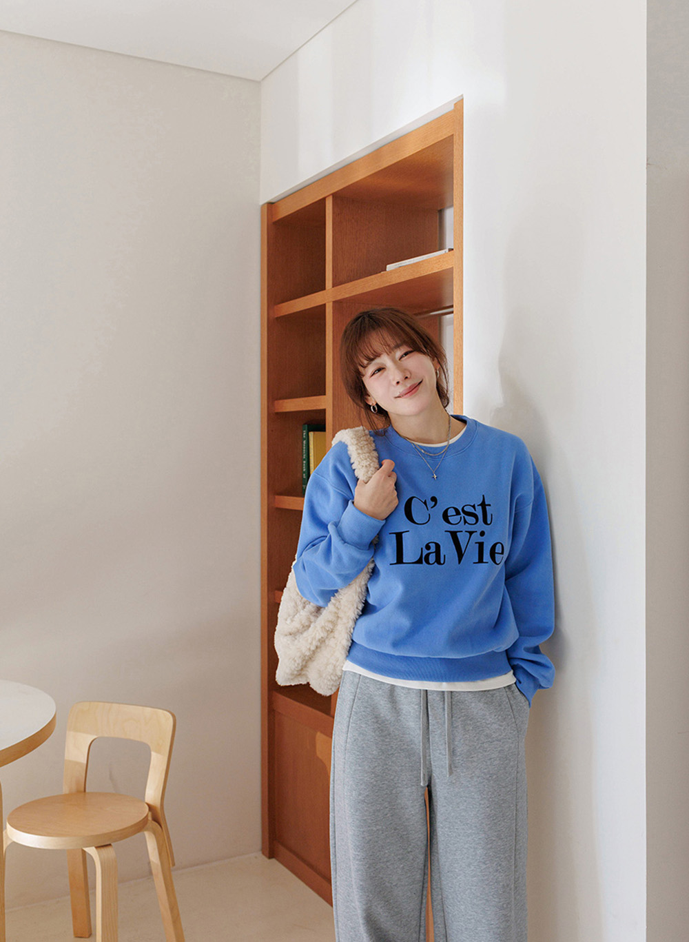 簡約字母內刷毛上衣,KOREA,350015,簡約字母內刷毛上衣,領500,999免運