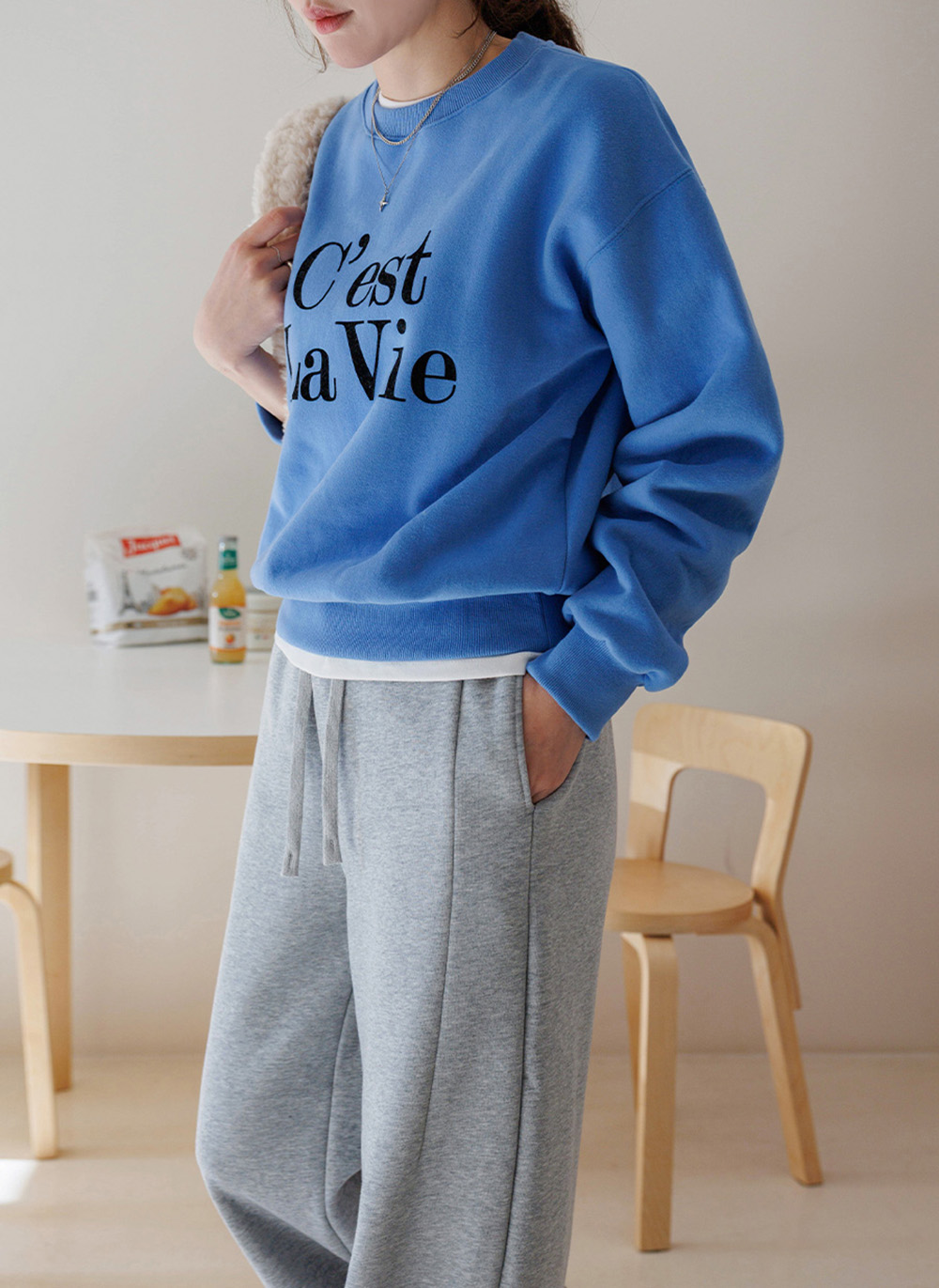 簡約字母內刷毛上衣,KOREA,350015,簡約字母內刷毛上衣,領500,999免運