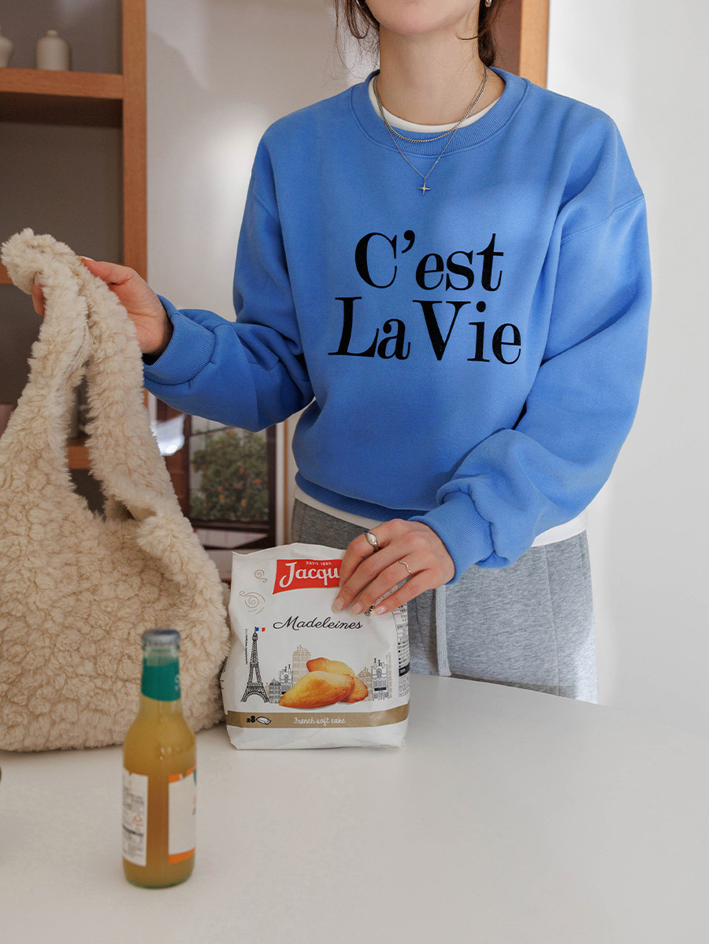 簡約字母內刷毛上衣,KOREA,350015,簡約字母內刷毛上衣,領500,999免運