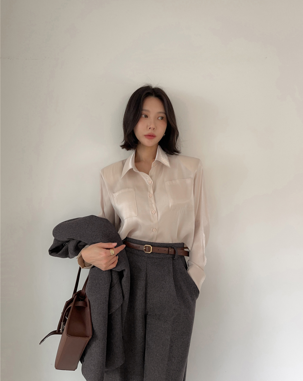 奢華光澤感短版襯衫,KOREA,350241,奢華光澤感短版襯衫,領500,999免運