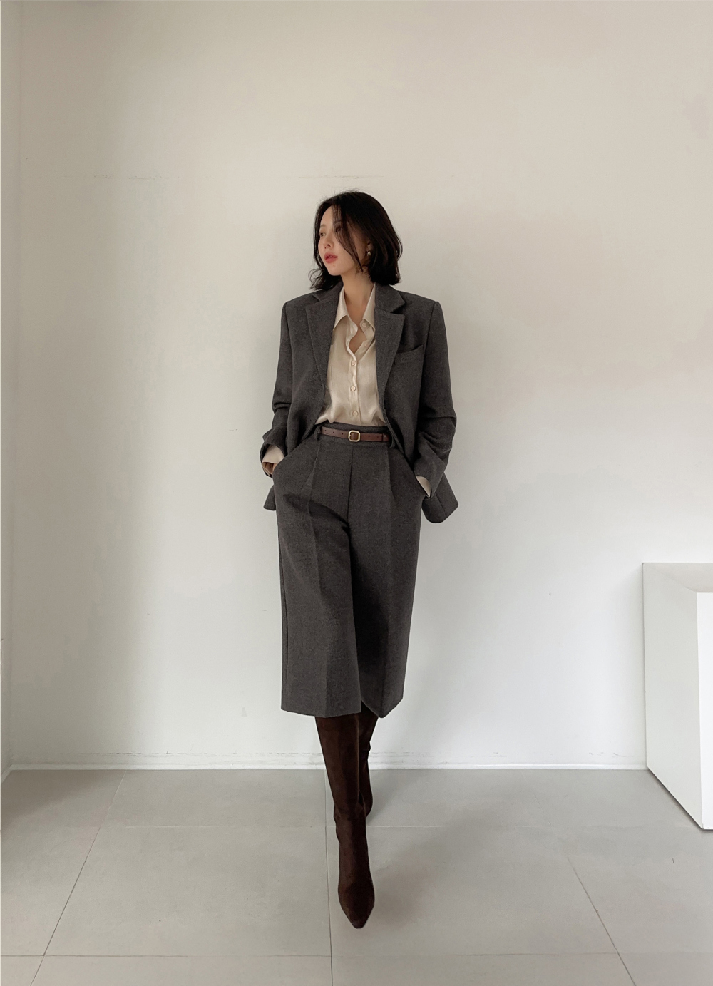 奢華光澤感短版襯衫,KOREA,350241,奢華光澤感短版襯衫,領500,999免運