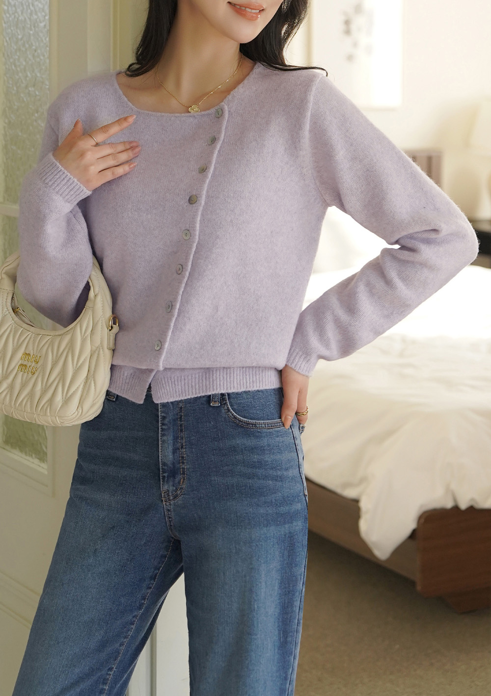 斜釦設計圓領針織上衣,KOREA,351199,斜釦設計圓領針織上衣,領500,999免運