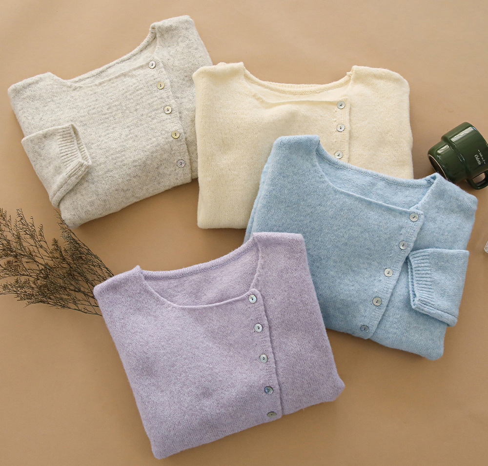 斜釦設計圓領針織上衣,KOREA,351199,斜釦設計圓領針織上衣,領500,999免運