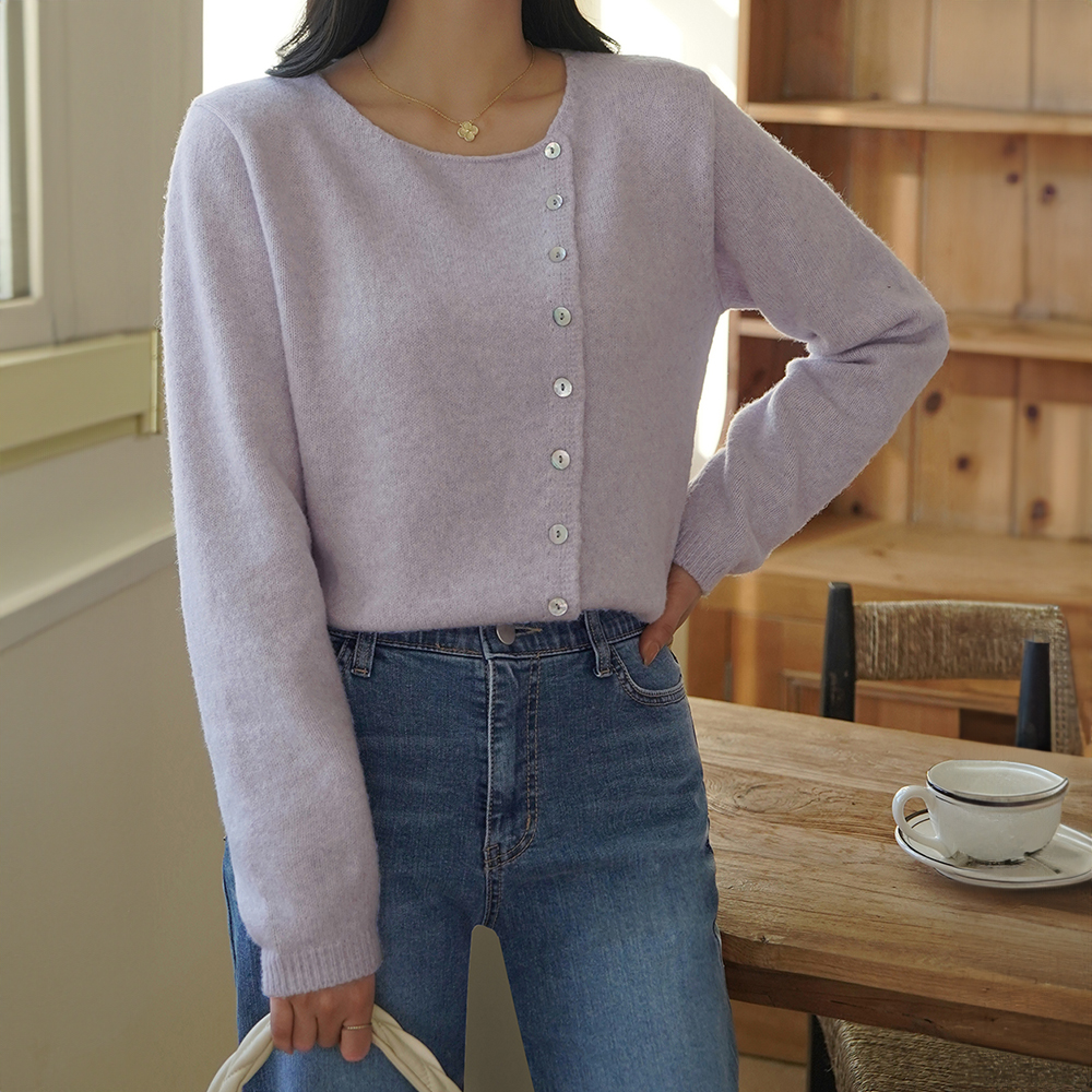 斜釦設計圓領針織上衣