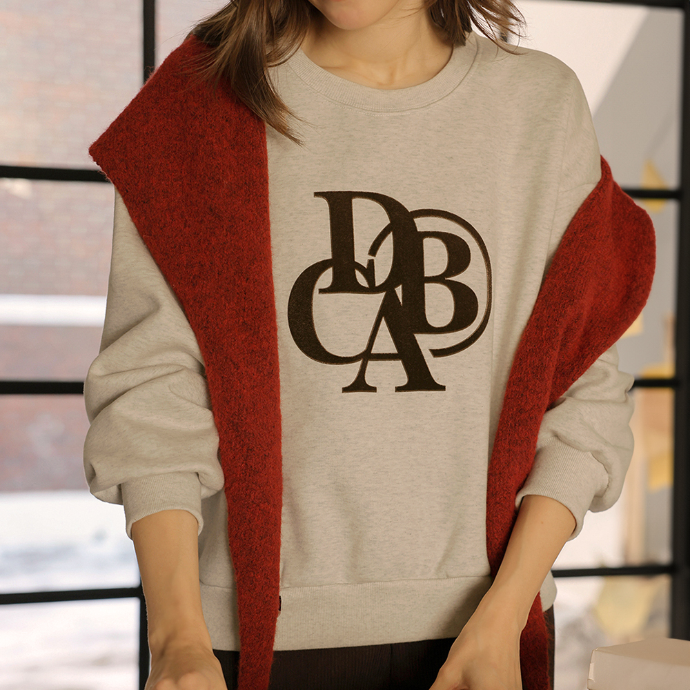 天鵝絨字母內刷毛上衣