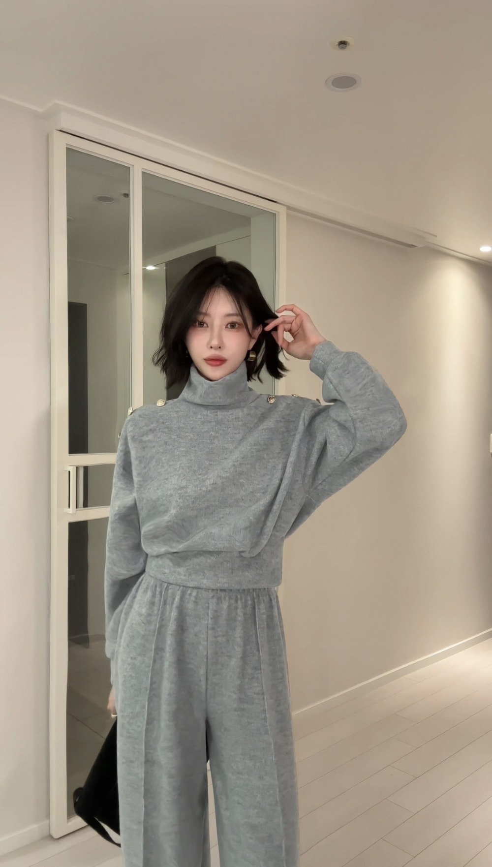 釦飾高領針織長褲套裝,KOREA,350064,釦飾高領針織長褲套裝,周新品優惠,NEWARRIVAL