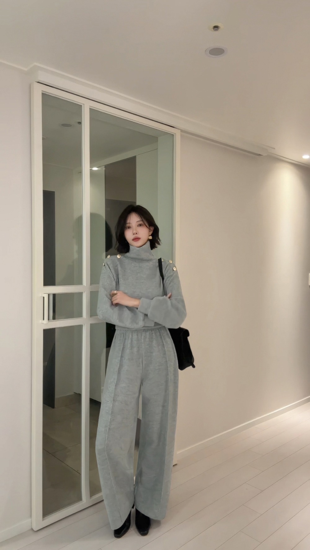 釦飾高領針織長褲套裝,KOREA,350064,釦飾高領針織長褲套裝,周新品優惠,NEWARRIVAL