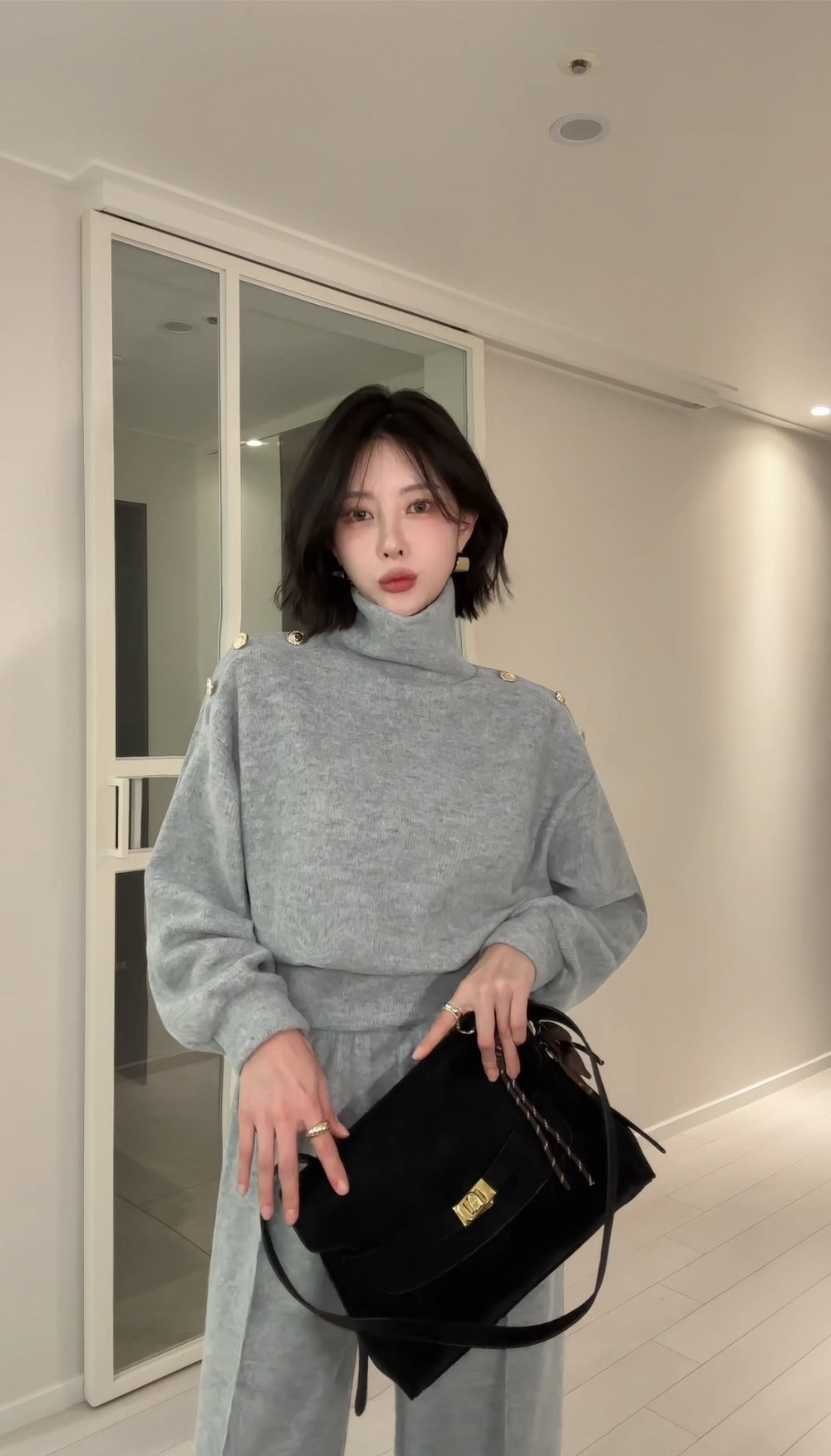 釦飾高領針織長褲套裝,KOREA,350064,釦飾高領針織長褲套裝,周新品優惠,NEWARRIVAL